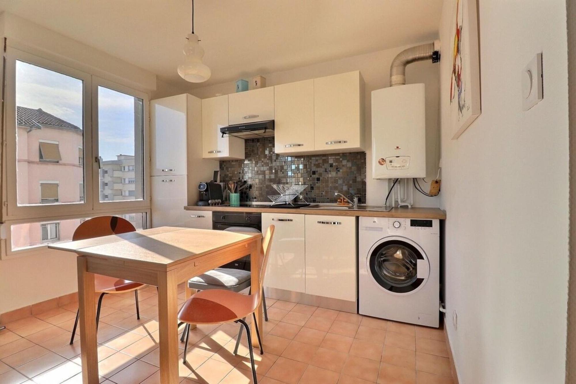La Douce Parenthese - Studio With Garage - Lyon 4Th 外观 照片